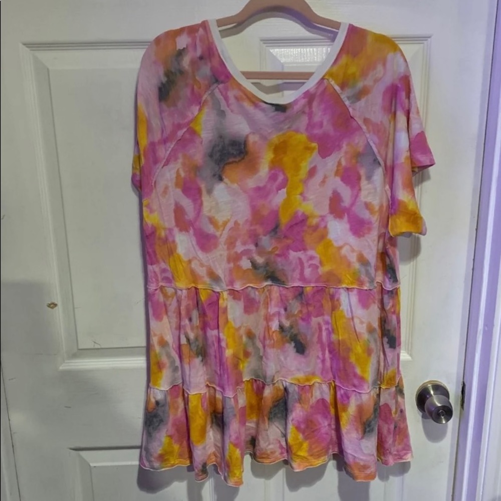 Multi color top